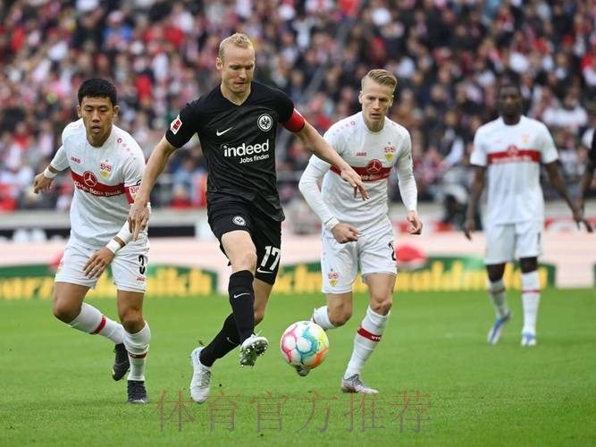 法兰克福高层要求球员不能再找借口;新帅很可能会是罗泽 法兰克福高层要求球员不能再找借口;新帅很可能会是罗泽